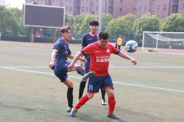 什琴斯尼预计在1月5日的国王杯首发 迎来巴萨首秀